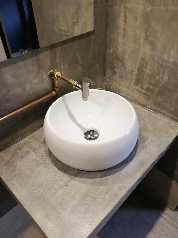 The Rise Room Kuala Terengganu Exterior foto A washbasin